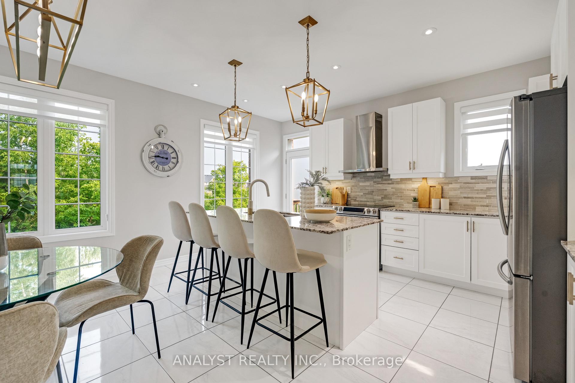 Photo 14 of 35 Mckay Avenue, New Tecumseth, Tottenham — HOMEH