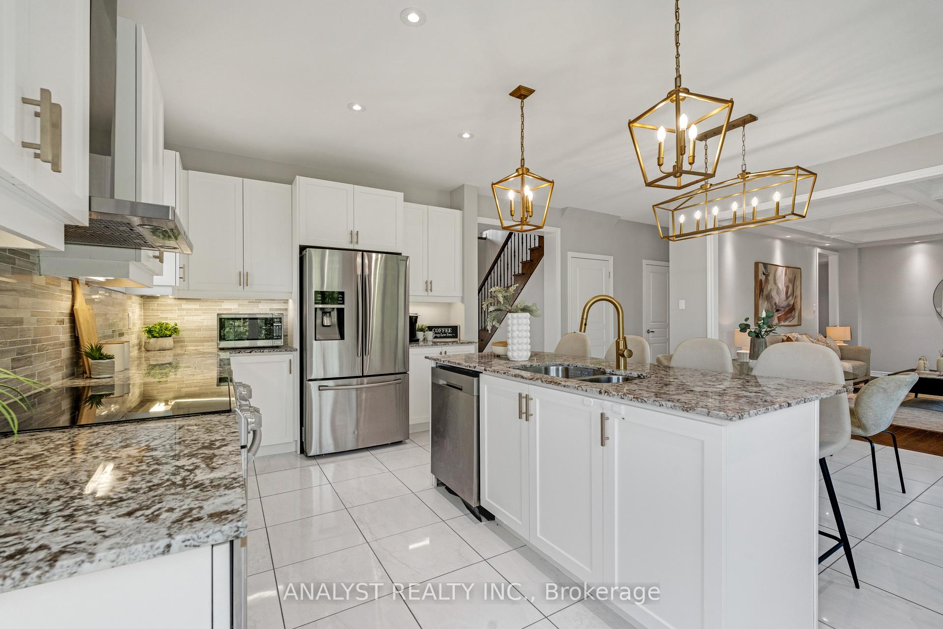 Photo 16 of 35 Mckay Avenue, New Tecumseth, Tottenham — HOMEH