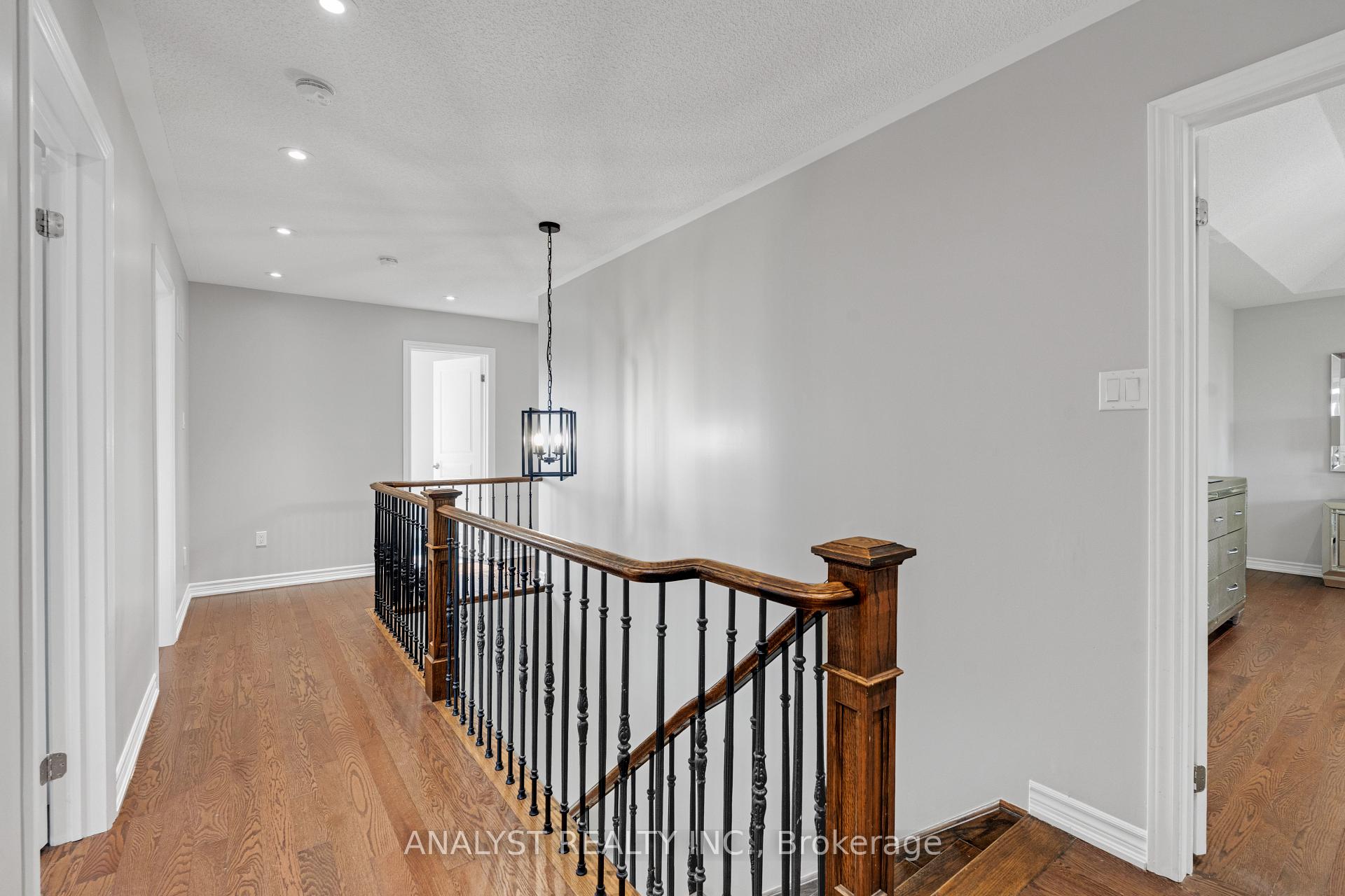 Photo 23 of 35 Mckay Avenue, New Tecumseth, Tottenham — HOMEH