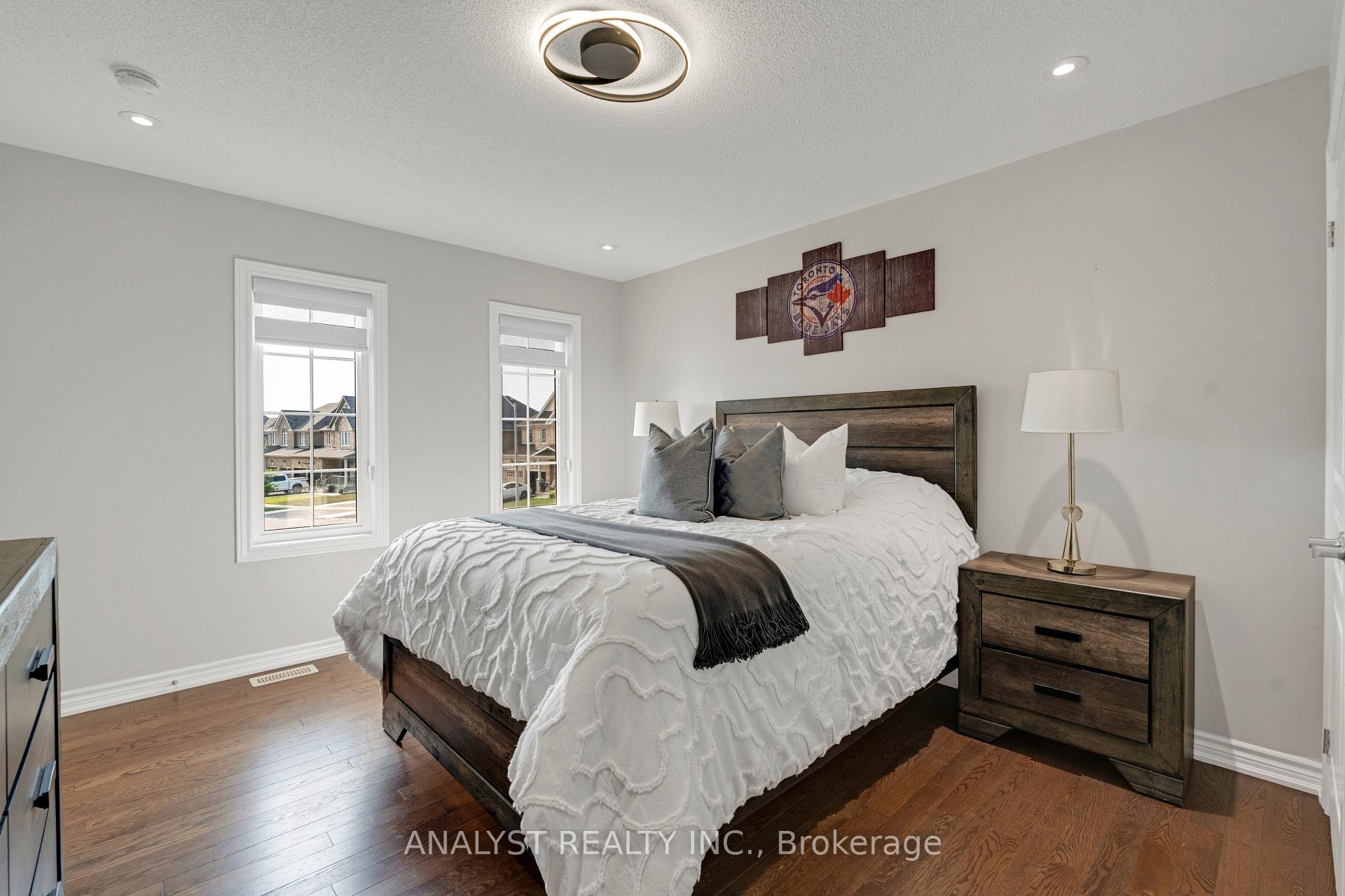 Photo 37 of 35 Mckay Avenue, New Tecumseth, Tottenham — HOMEH