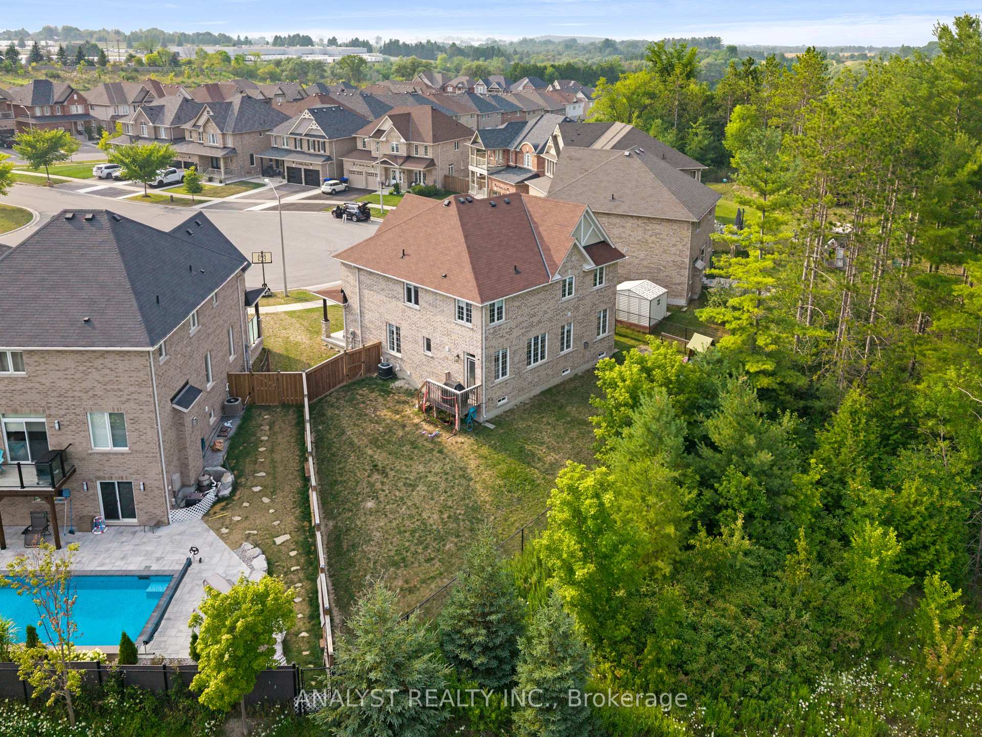 Photo 46 of 35 Mckay Avenue, New Tecumseth, Tottenham — HOMEH