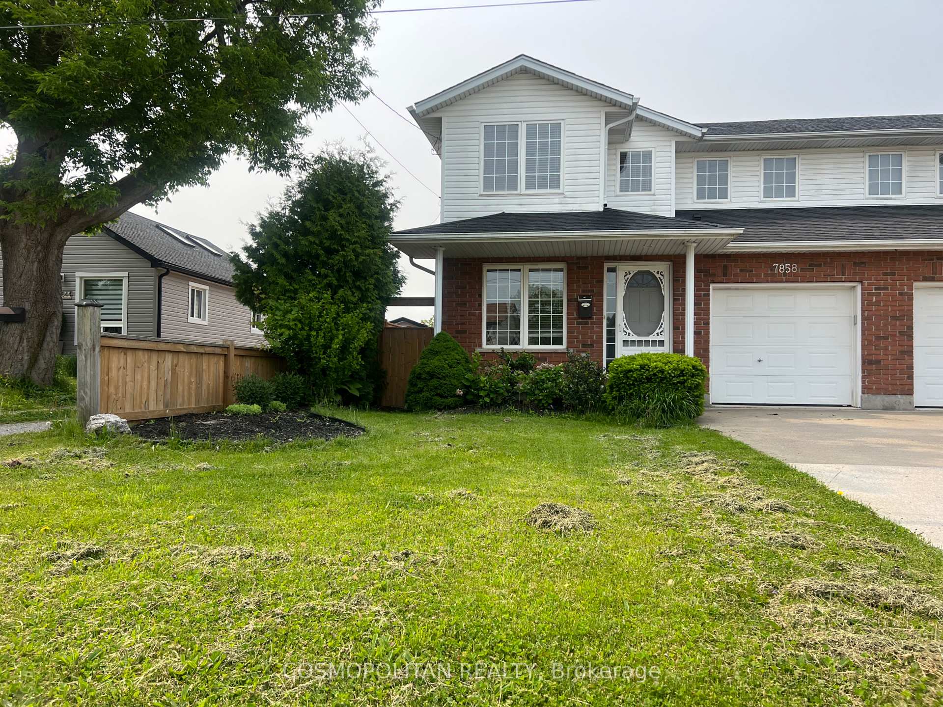Photo 1 of 7858 Mulhern Street, Niagara Falls, Ascot — HOMEH