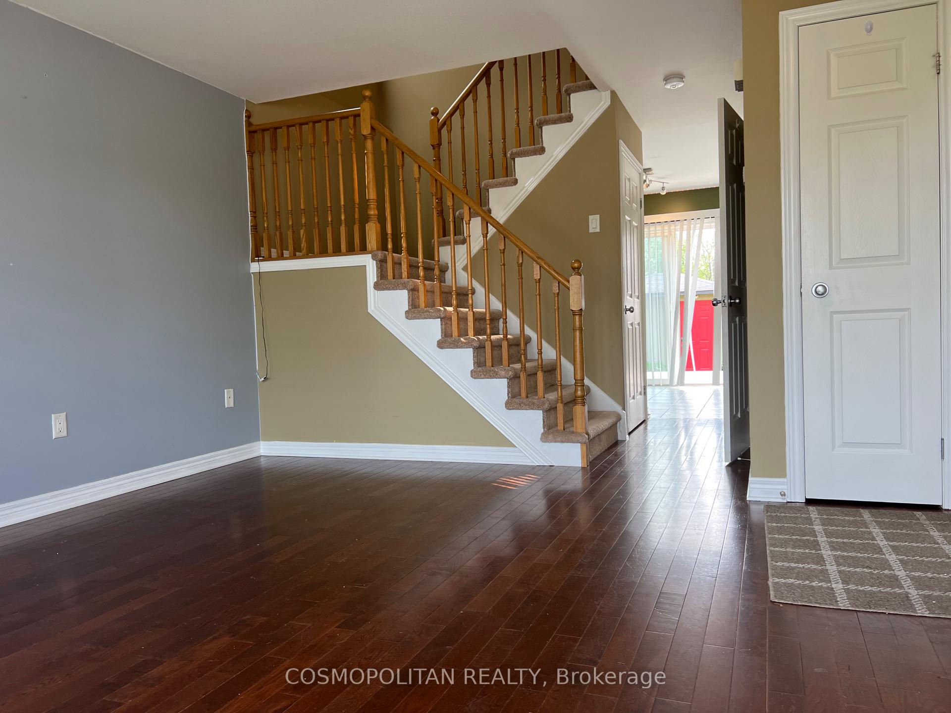 Photo 2 of 7858 Mulhern Street, Niagara Falls, Ascot — HOMEH