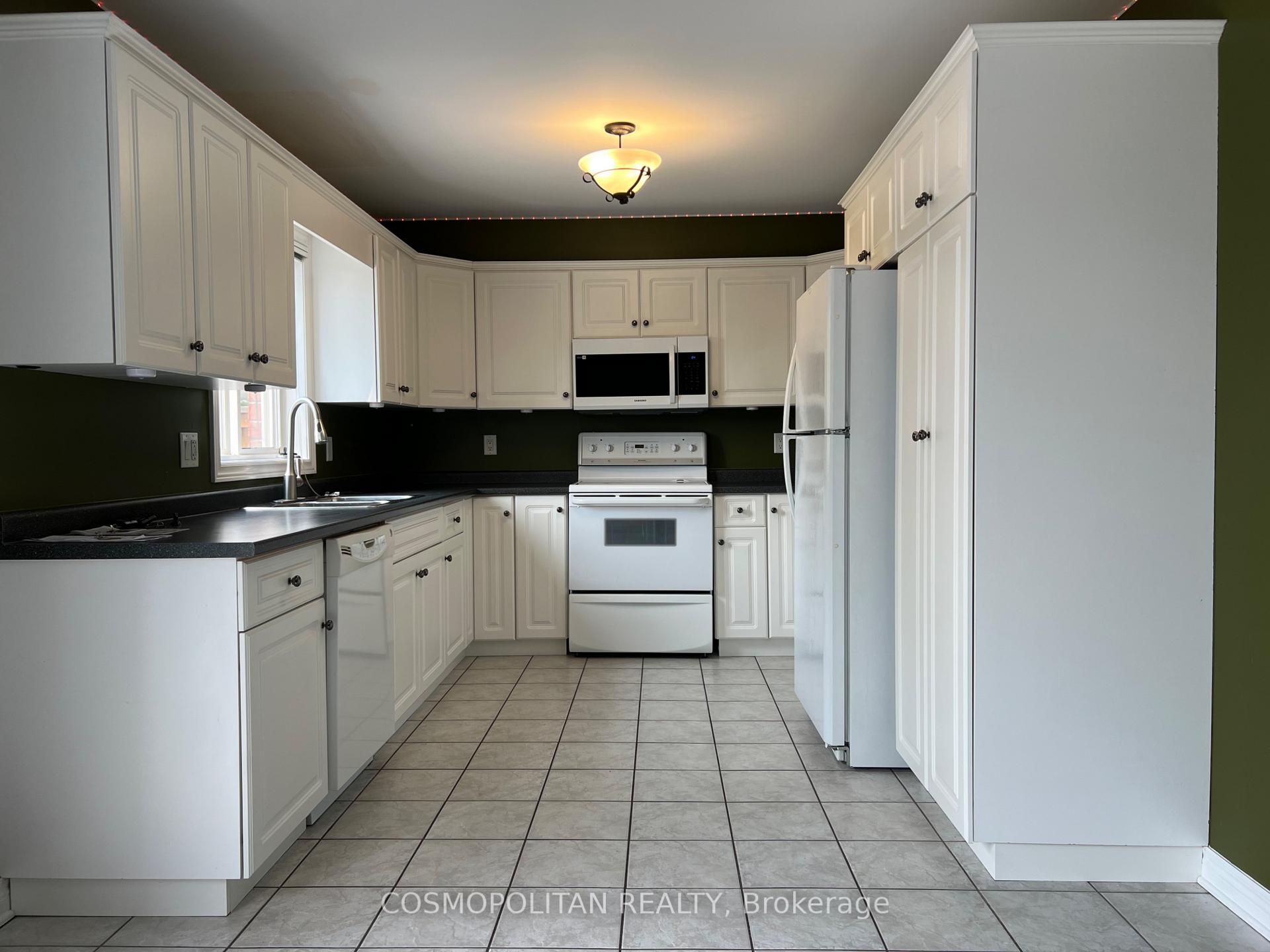 Photo 5 of 7858 Mulhern Street, Niagara Falls, Ascot — HOMEH