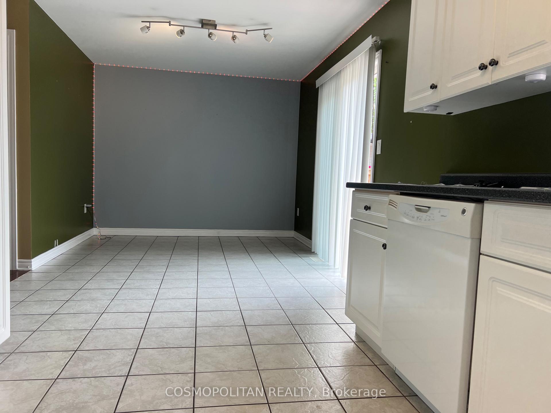 Photo 7 of 7858 Mulhern Street, Niagara Falls, Ascot — HOMEH