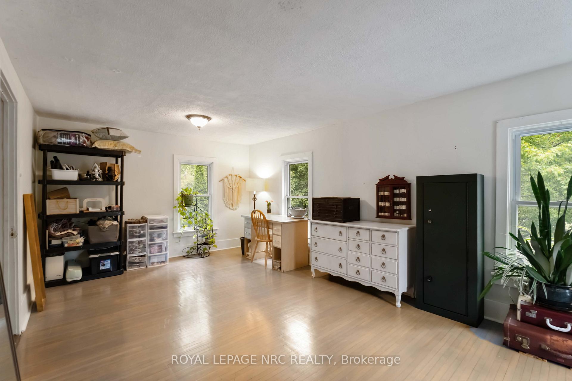 Photo 22 of 16 College Street, Pelham, Fonthill — HOMEH