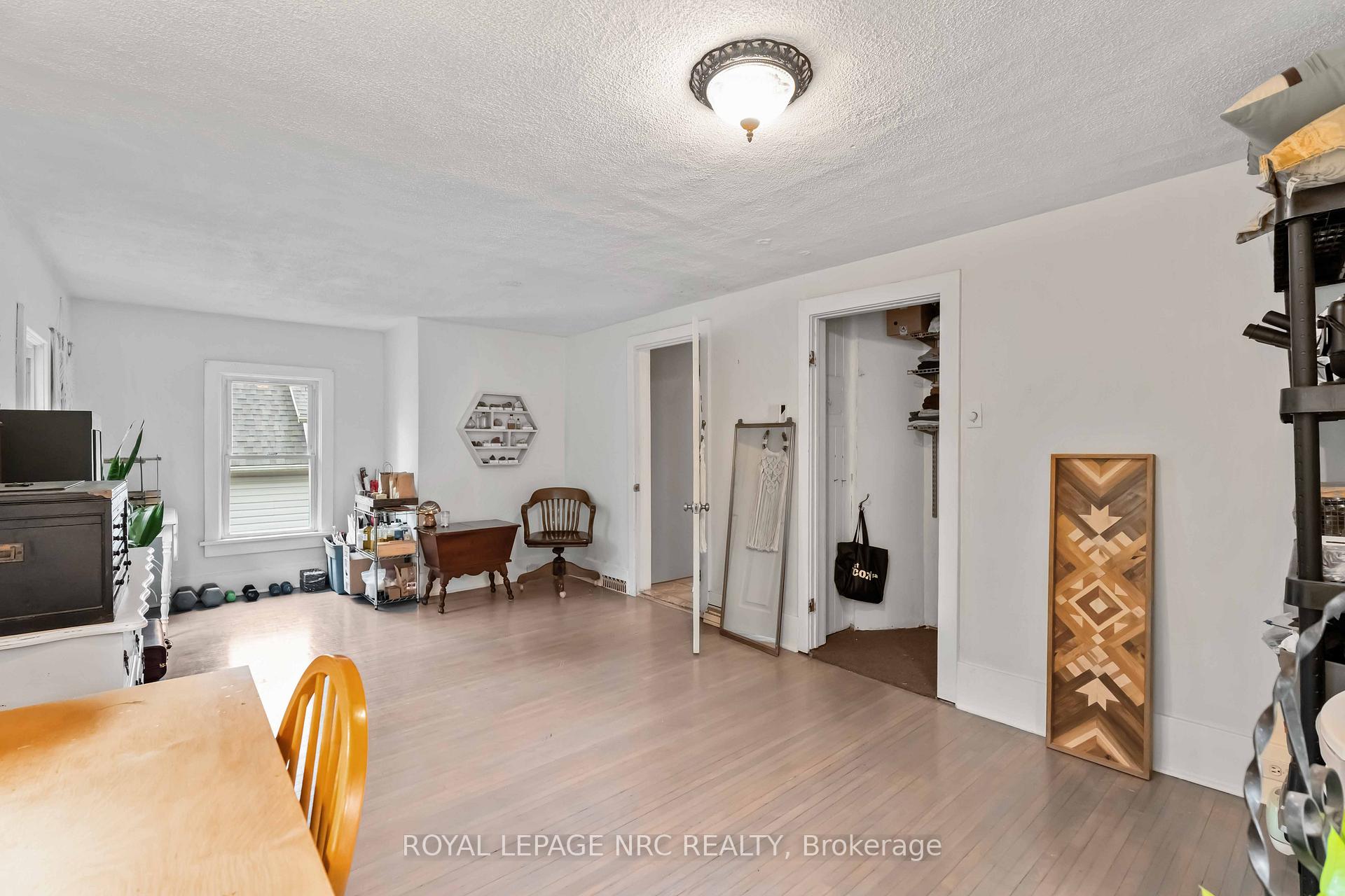 Photo 23 of 16 College Street, Pelham, Fonthill — HOMEH