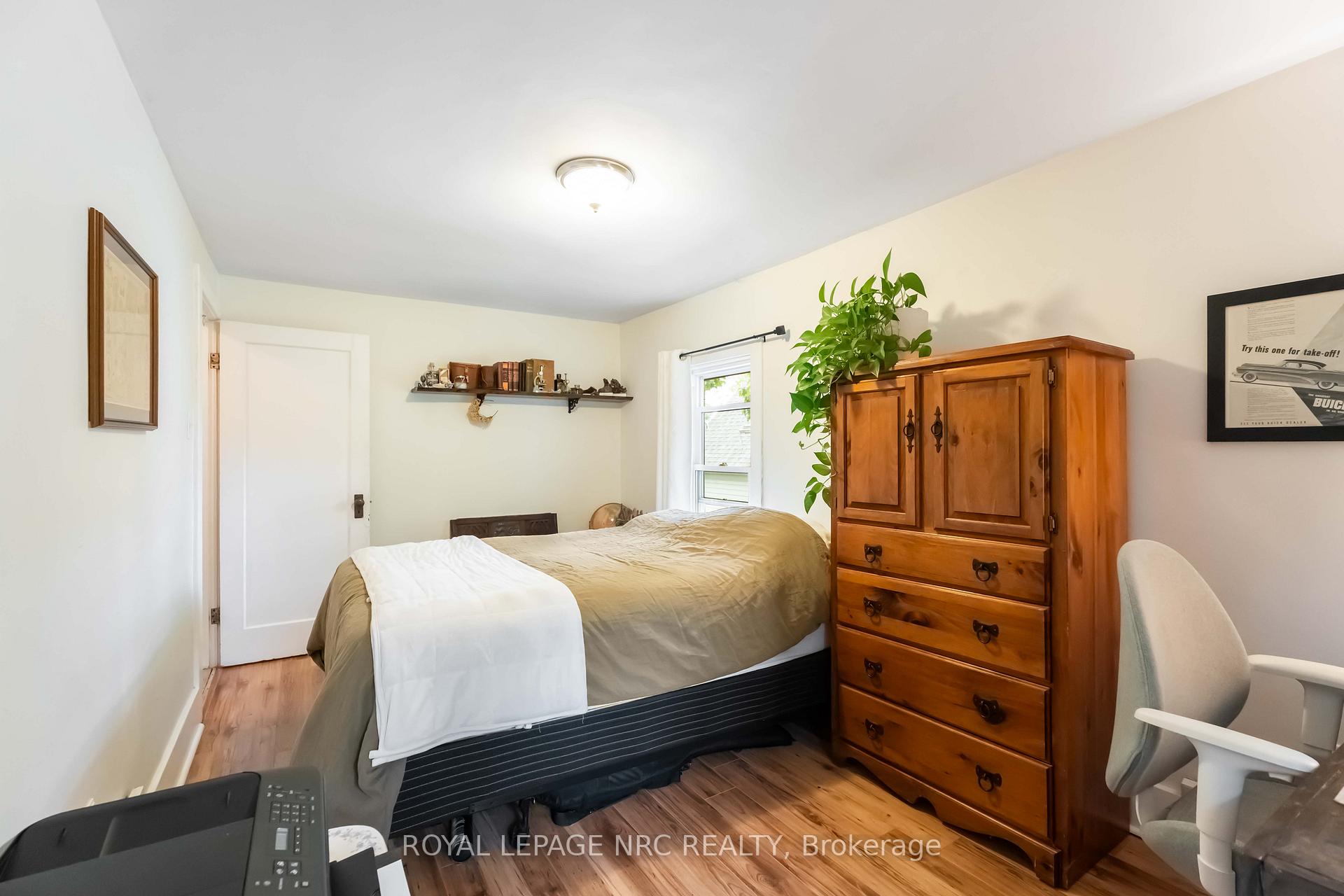 Photo 31 of 16 College Street, Pelham, Fonthill — HOMEH