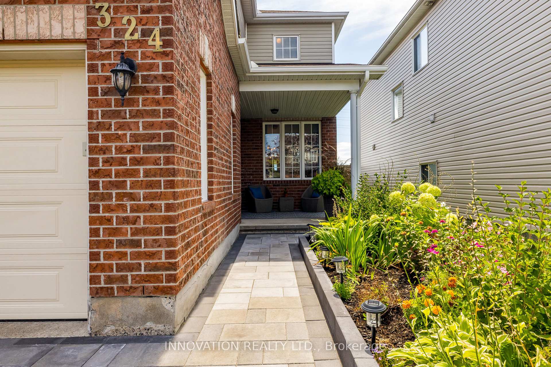 Photo 3 of 324 Rustic Hills Crescent, Ottawa, Springridge/East Village — HOMEH