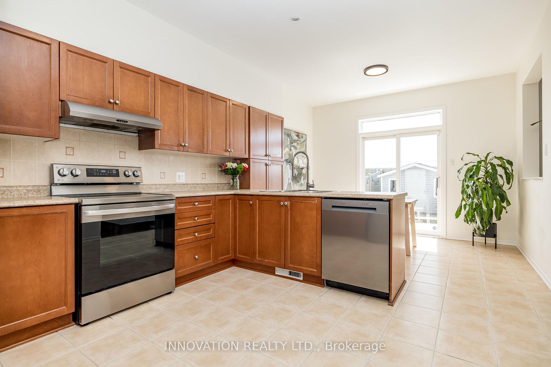 Photo 11 of 324 Rustic Hills Crescent, Ottawa, Springridge/East Village — HOMEH