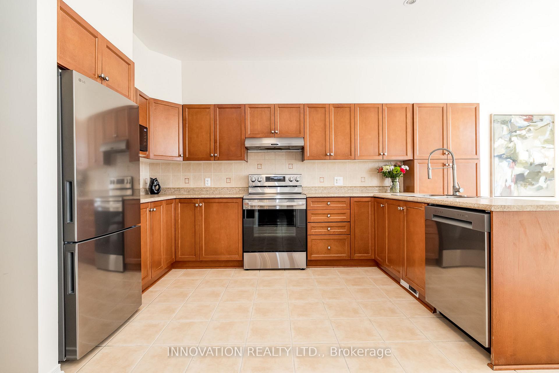 Photo 12 of 324 Rustic Hills Crescent, Ottawa, Springridge/East Village — HOMEH