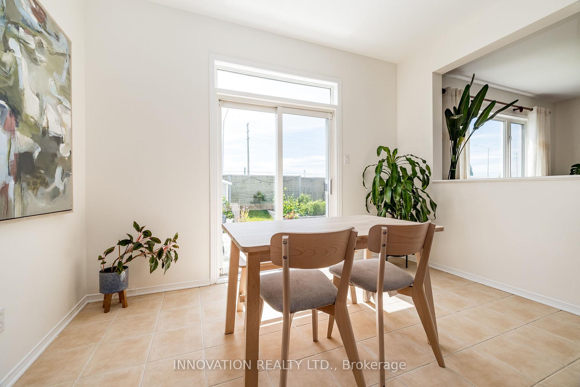 Photo 15 of 324 Rustic Hills Crescent, Ottawa, Springridge/East Village — HOMEH