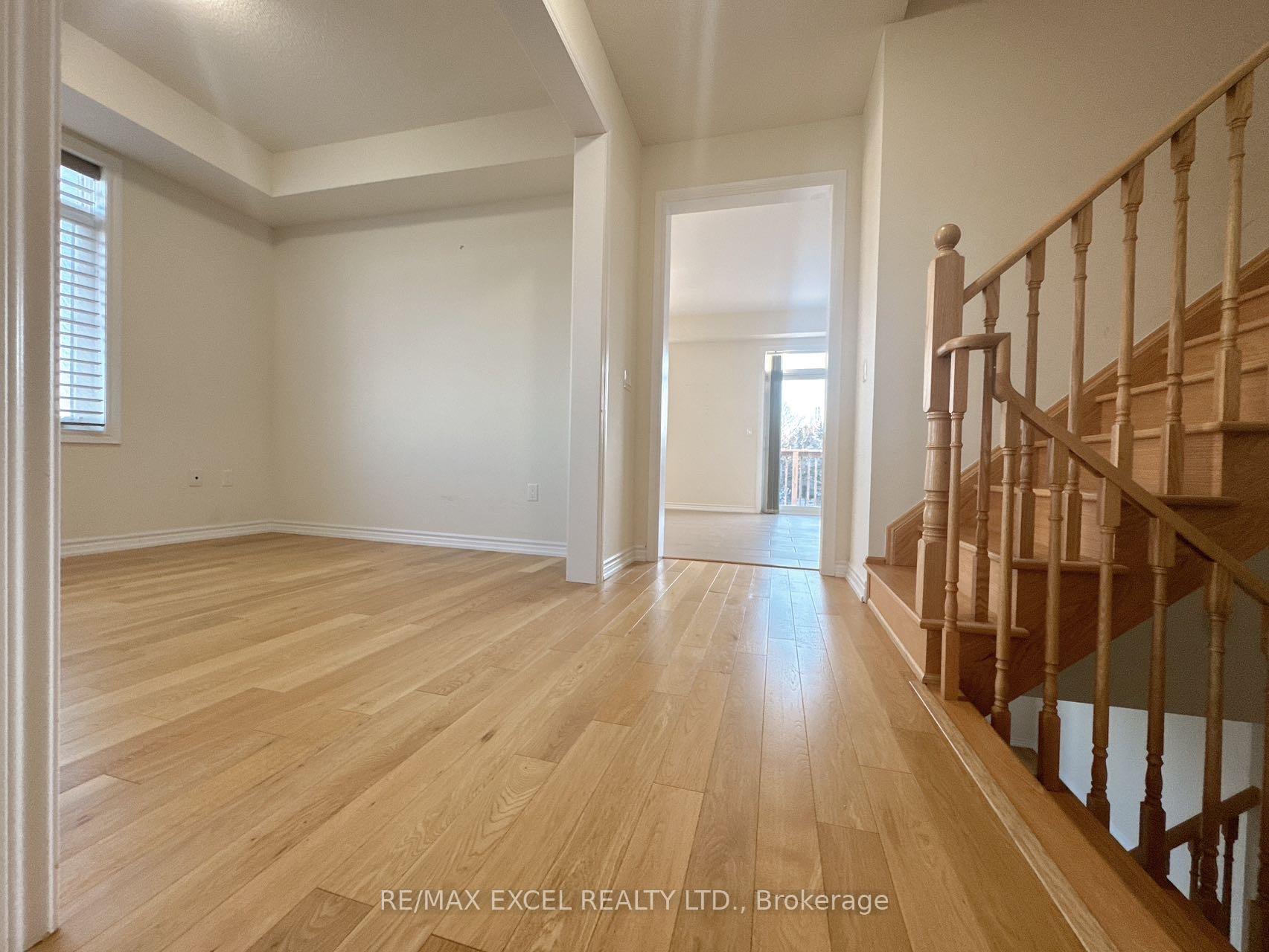Photo 9 of 17 Delft Drive, Markham, Victoria Square — HOMEH