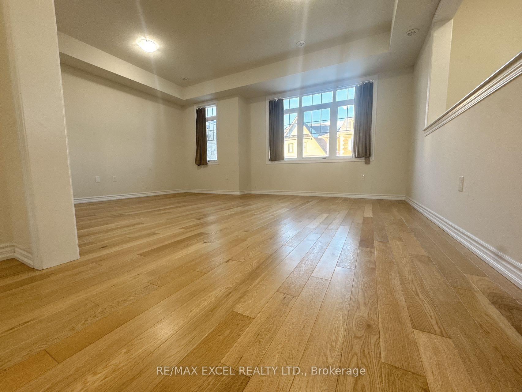 Photo 15 of 17 Delft Drive, Markham, Victoria Square — HOMEH