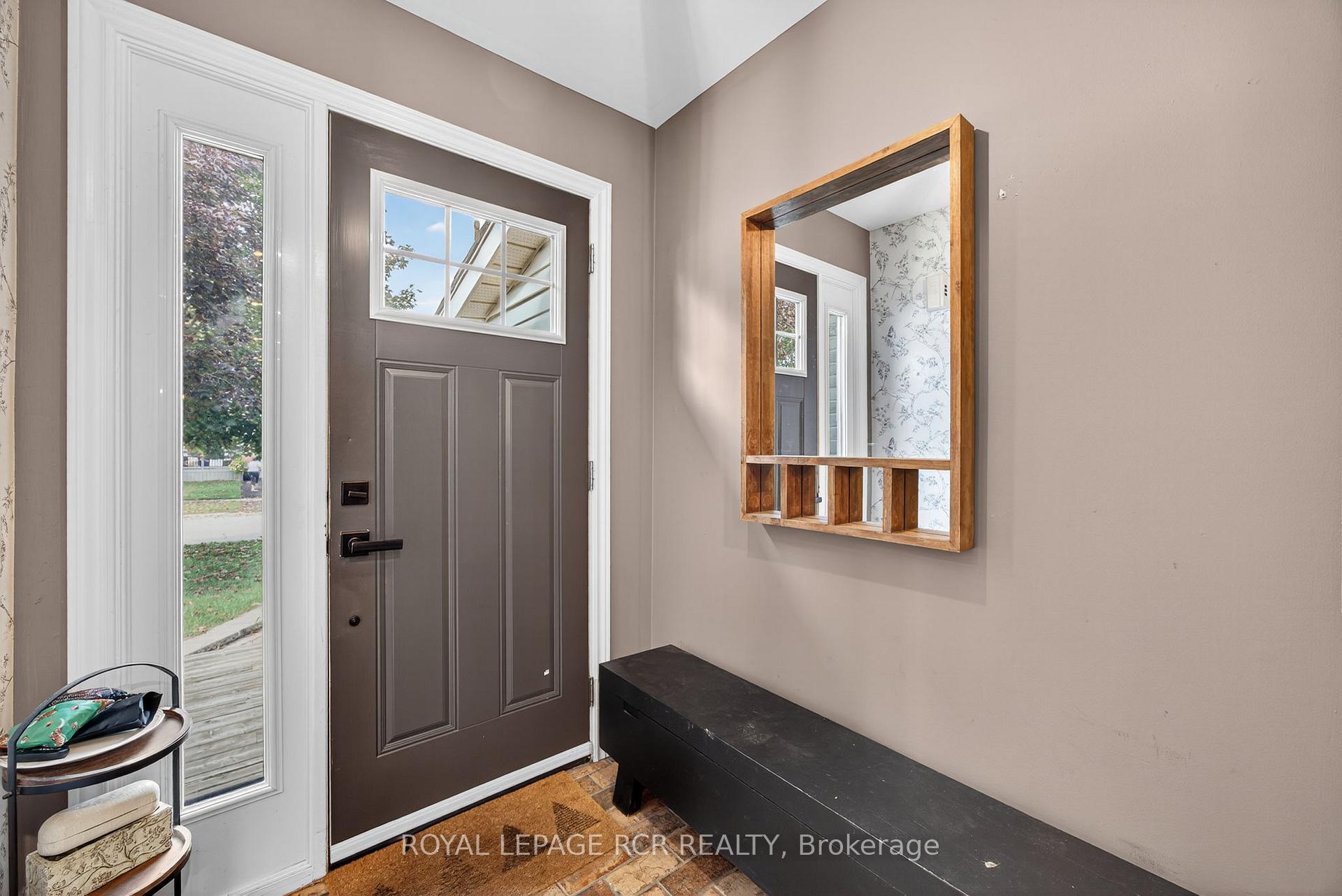 Photo 5 of 29 Fraser Avenue, New Tecumseth, Tottenham — HOMEH