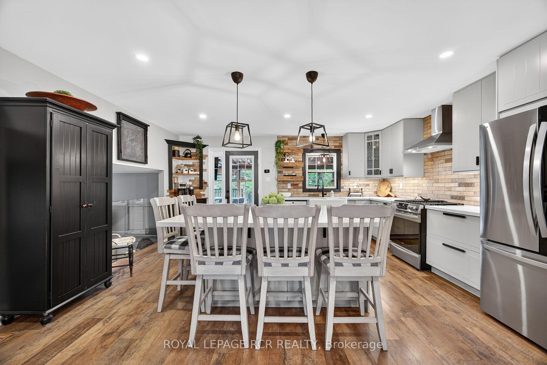 Photo 7 of 29 Fraser Avenue, New Tecumseth, Tottenham — HOMEH