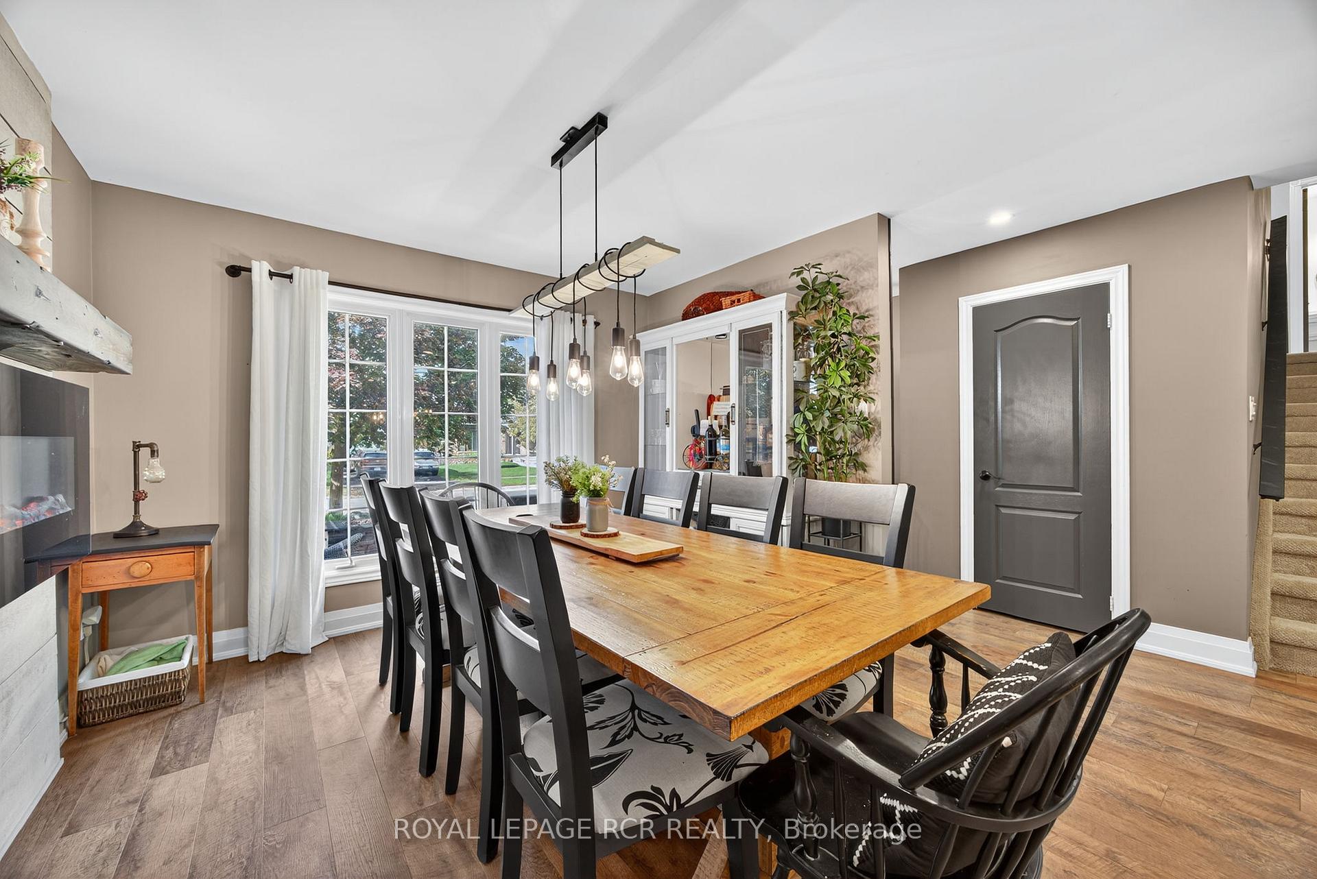 Photo 12 of 29 Fraser Avenue, New Tecumseth, Tottenham — HOMEH