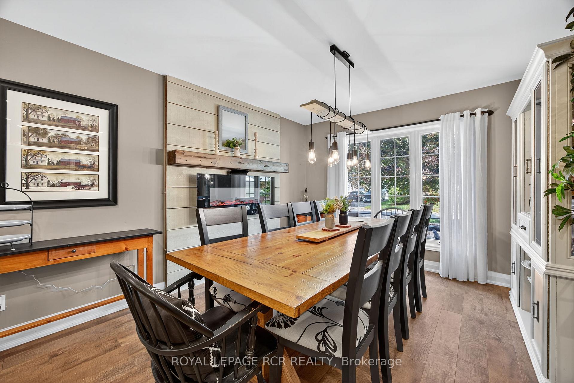 Photo 13 of 29 Fraser Avenue, New Tecumseth, Tottenham — HOMEH