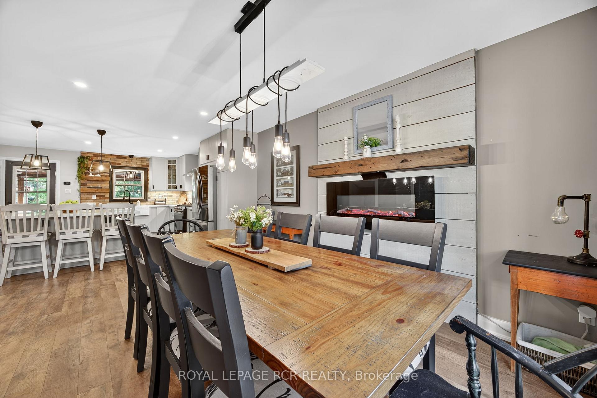 Photo 14 of 29 Fraser Avenue, New Tecumseth, Tottenham — HOMEH