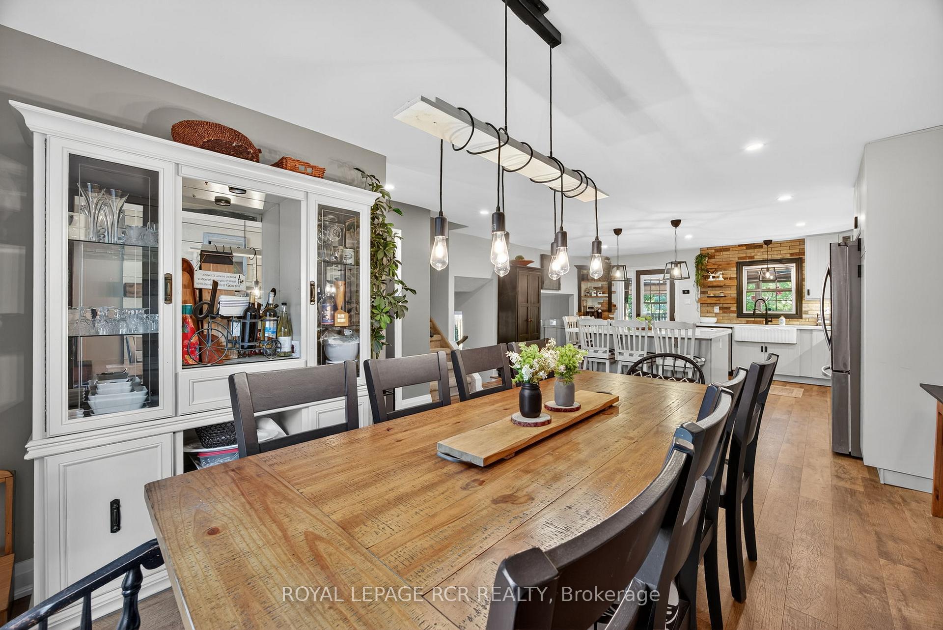 Photo 15 of 29 Fraser Avenue, New Tecumseth, Tottenham — HOMEH