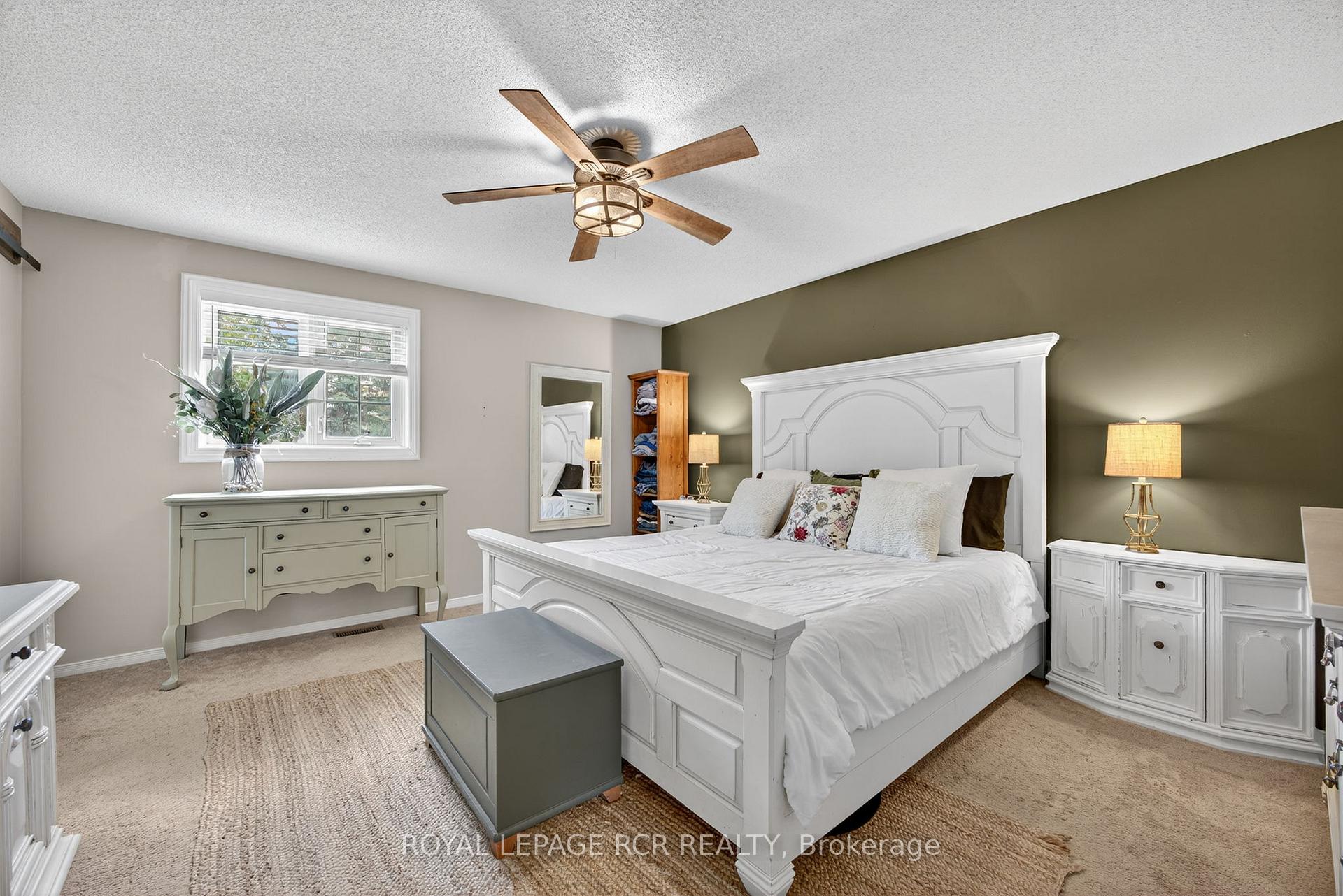 Photo 20 of 29 Fraser Avenue, New Tecumseth, Tottenham — HOMEH