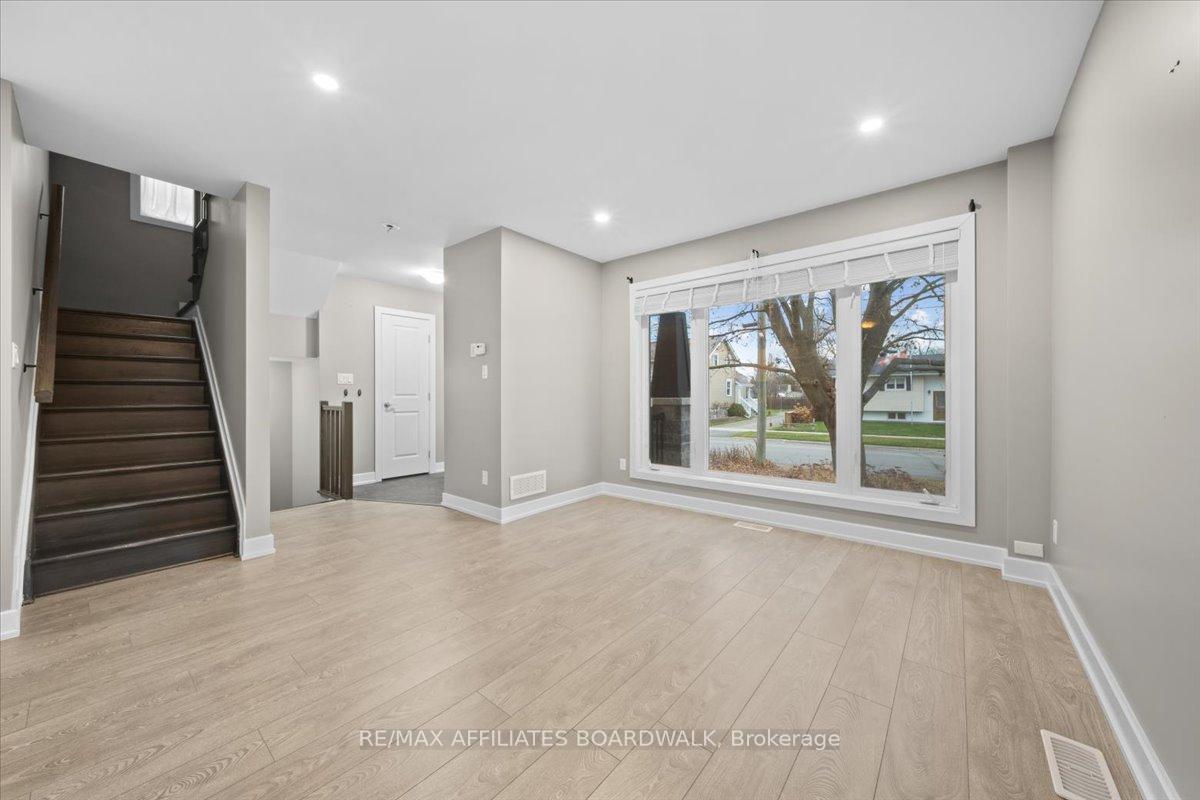 Photo 5 of 49 Halton Street, Perth — HOMEH
