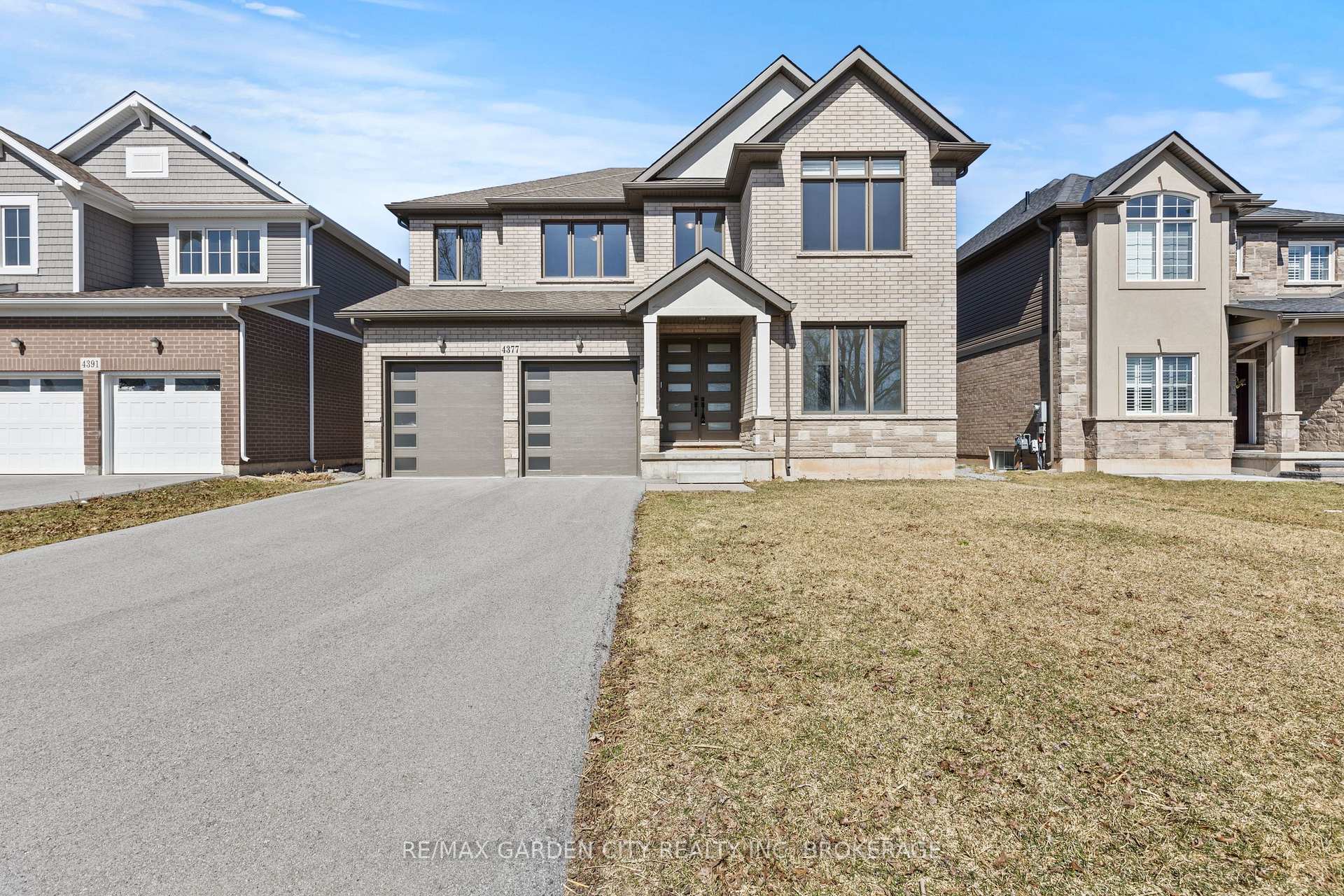Photo 1 of 4377 Willick Road, Niagara Falls, Lyons Creek — HOMEH