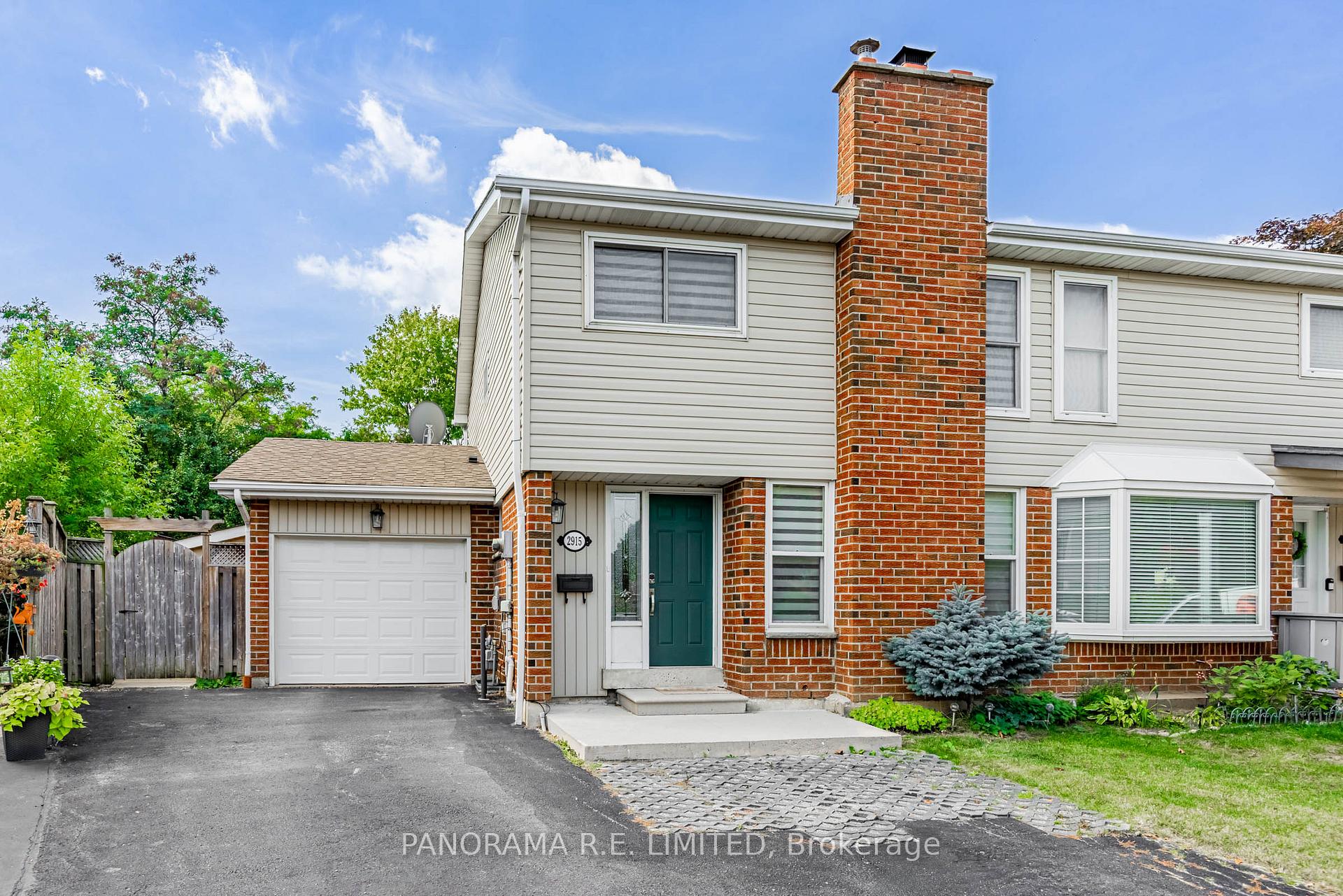 Photo 1 of 2915 Bramshaw Gardens, Mississauga, Meadowvale — HOMEH
