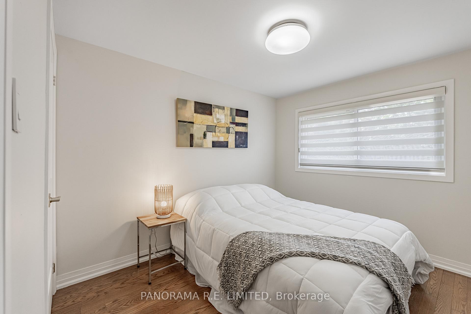 Photo 18 of 2915 Bramshaw Gardens, Mississauga, Meadowvale — HOMEH
