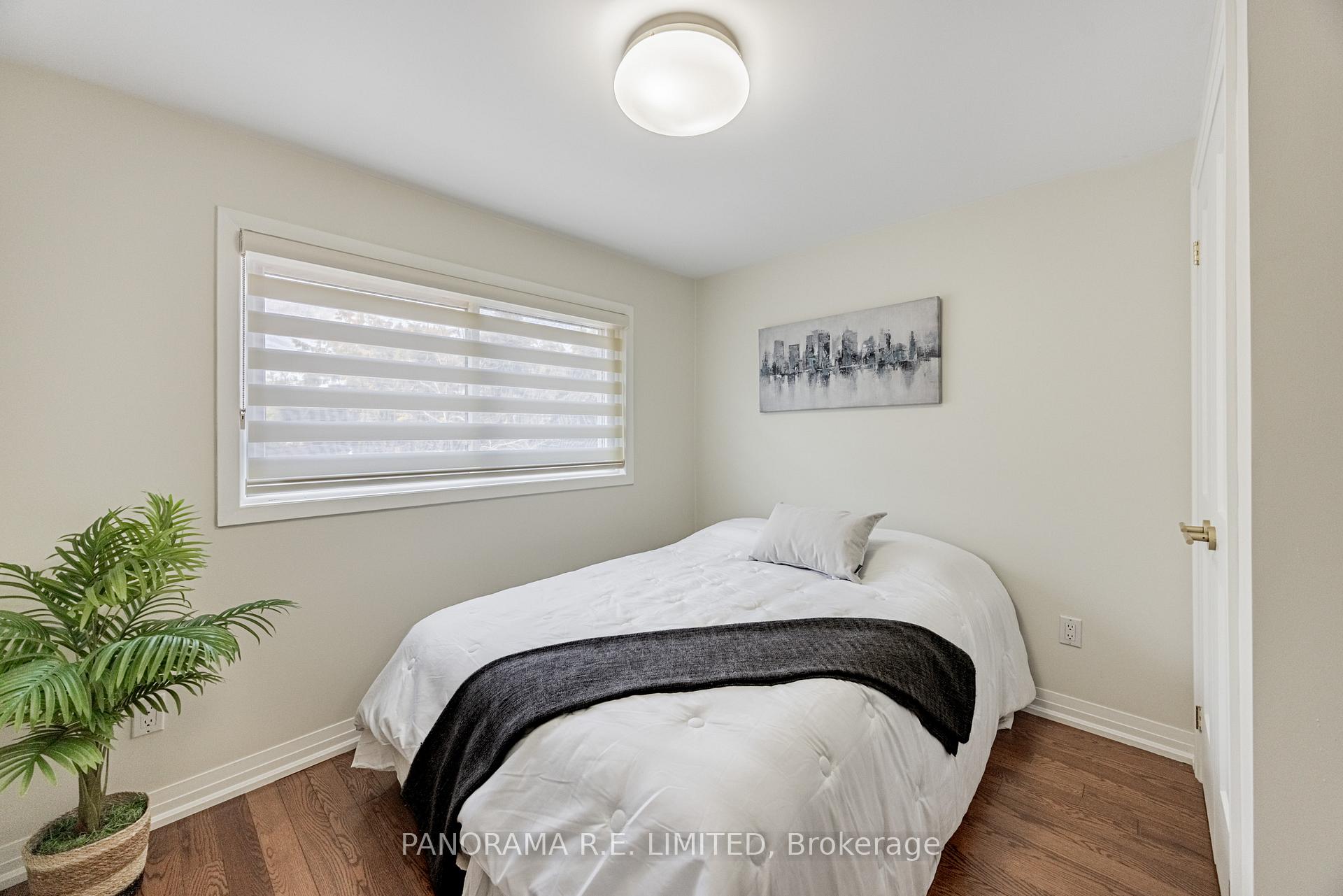 Photo 19 of 2915 Bramshaw Gardens, Mississauga, Meadowvale — HOMEH