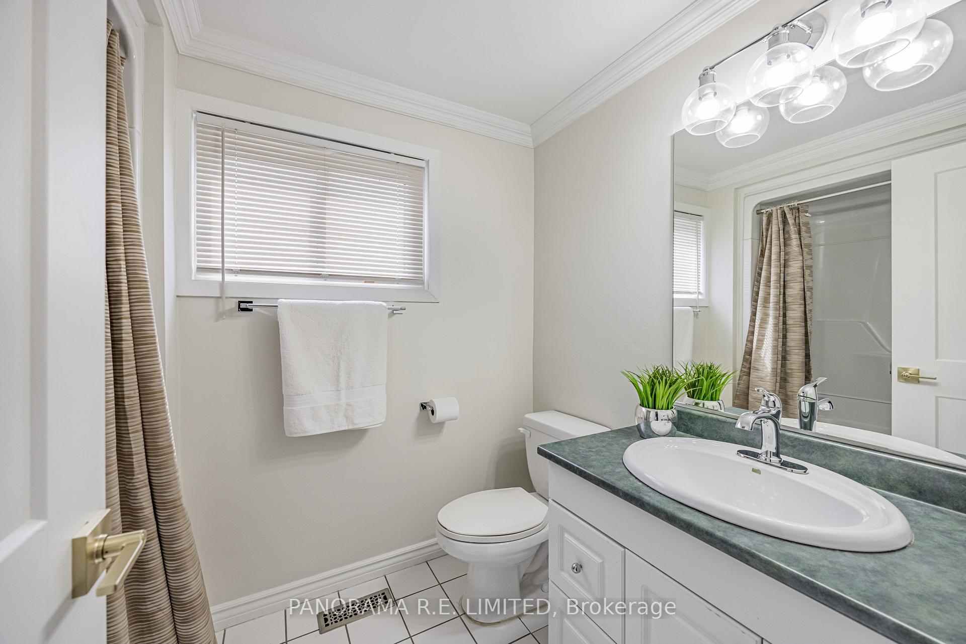 Photo 20 of 2915 Bramshaw Gardens, Mississauga, Meadowvale — HOMEH