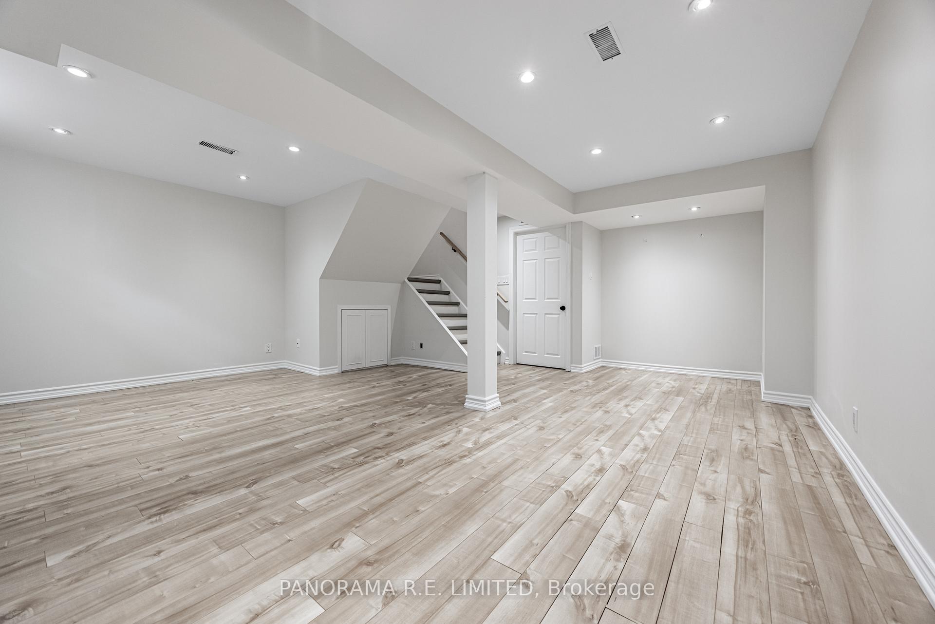 Photo 21 of 2915 Bramshaw Gardens, Mississauga, Meadowvale — HOMEH