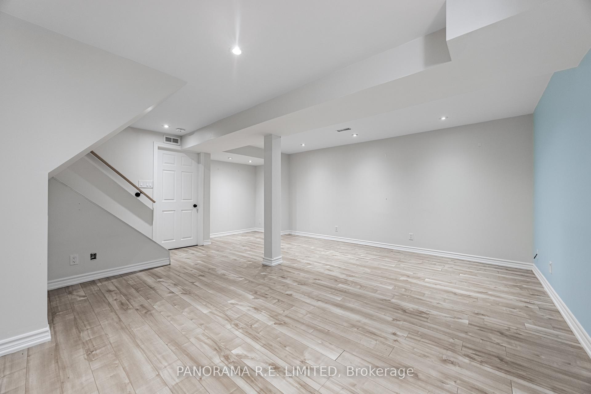 Photo 22 of 2915 Bramshaw Gardens, Mississauga, Meadowvale — HOMEH