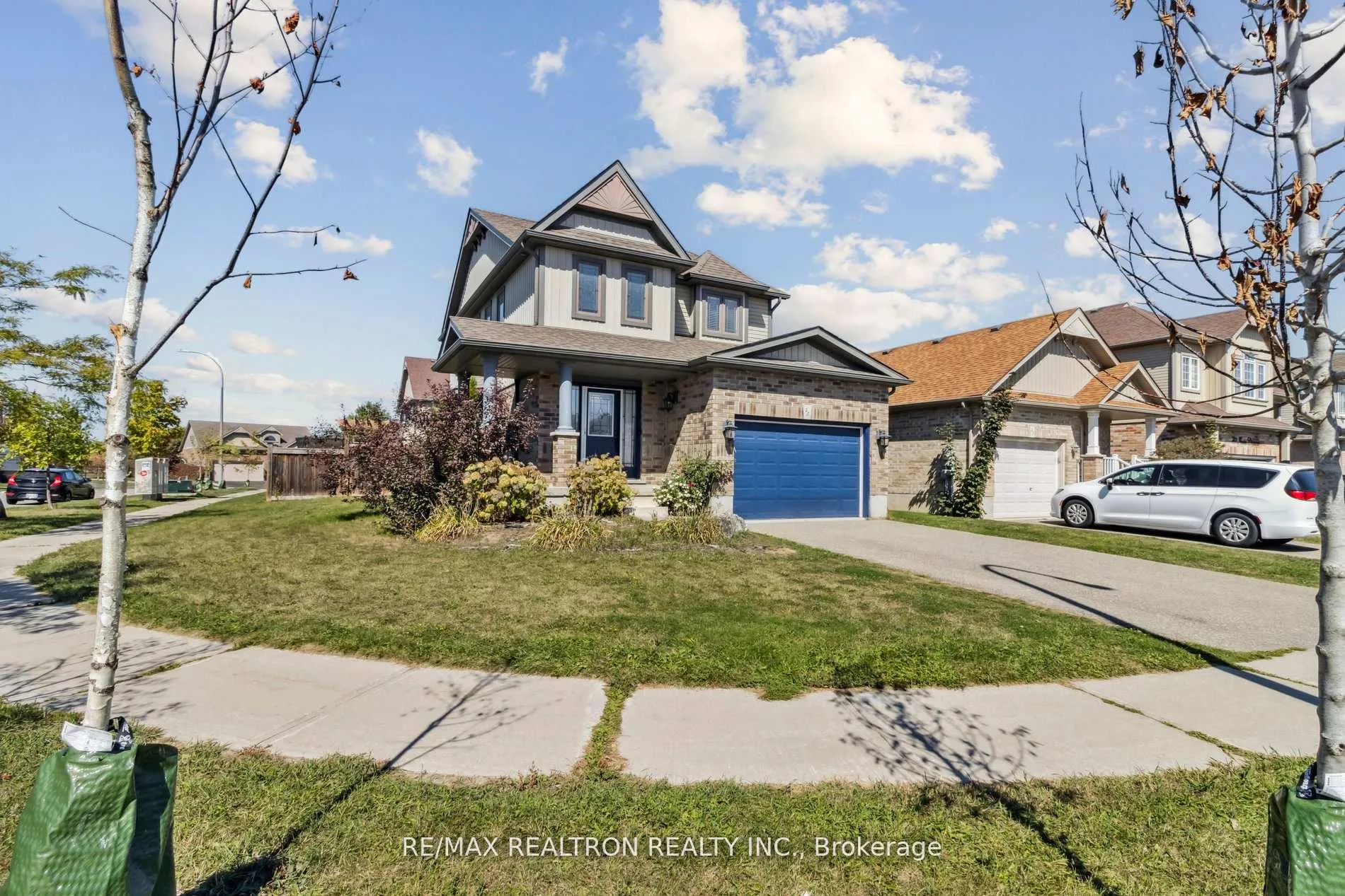 Photo 3 of 45 Irwin Crescent, New Tecumseth, Alliston — HOMEH