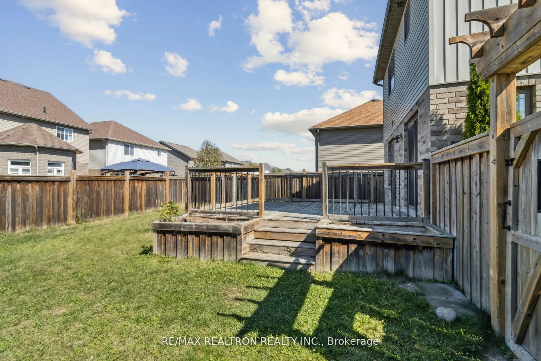 Photo 36 of 45 Irwin Crescent, New Tecumseth, Alliston — HOMEH