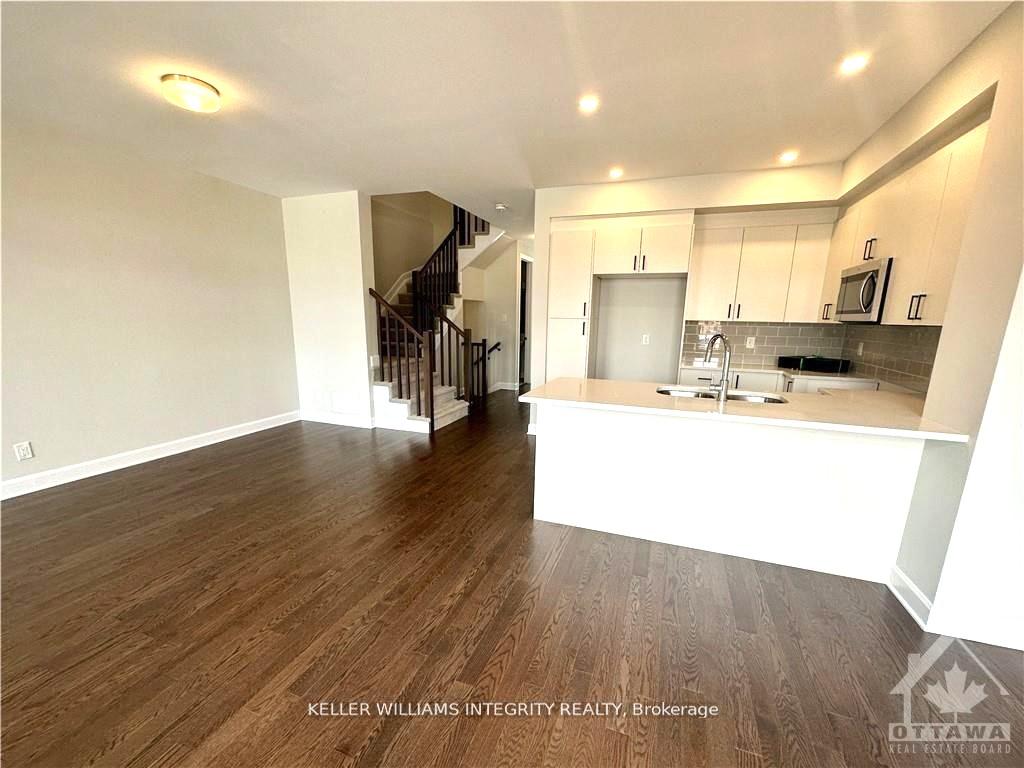 Photo 12 of 52 Chemin De Jargeau Road, Ottawa, Chapel Hill South - Orleans Village — HOMEH