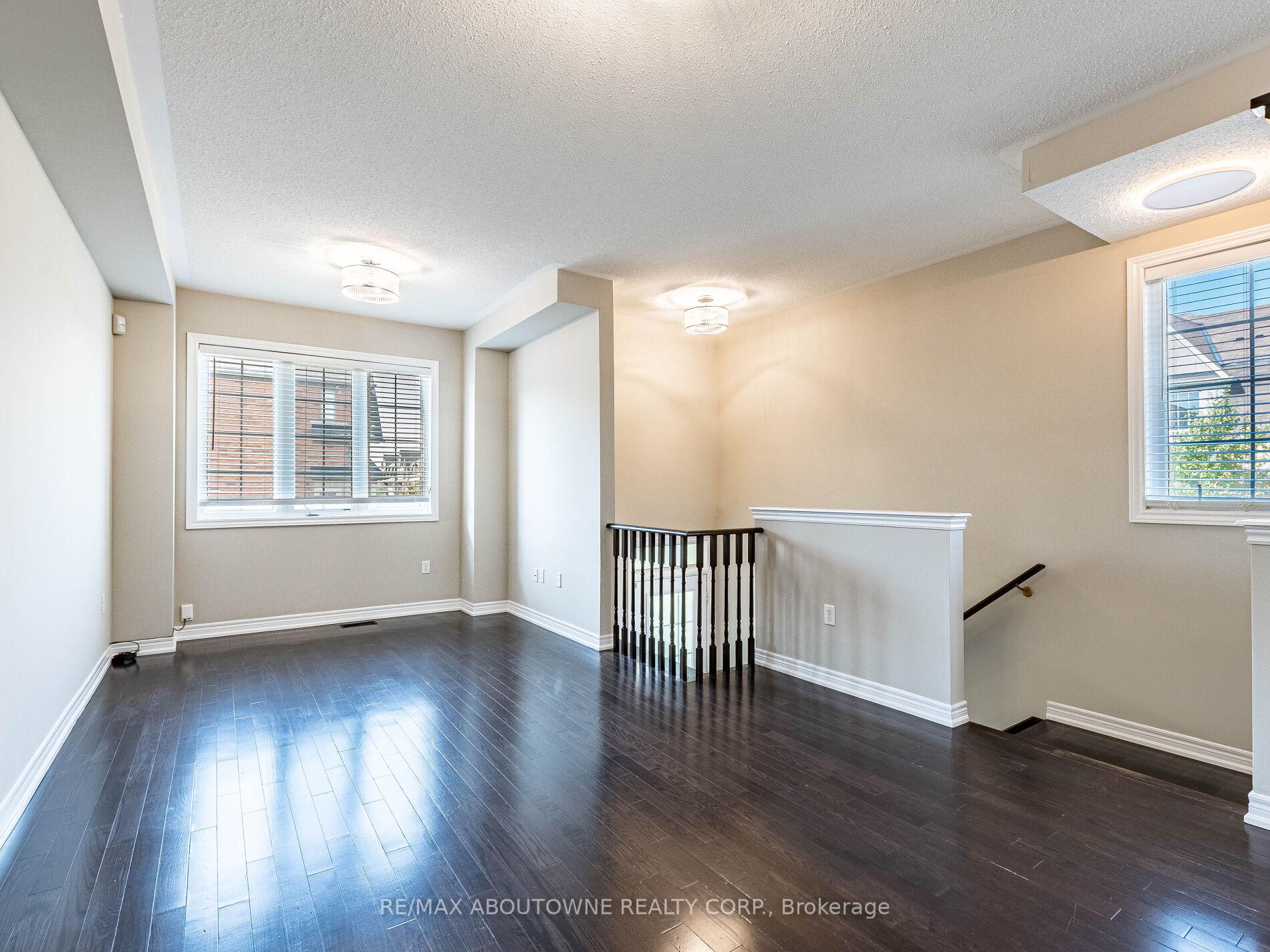 Photo 7 of 1382 Granrock Crescent, Mississauga, East Credit — HOMEH