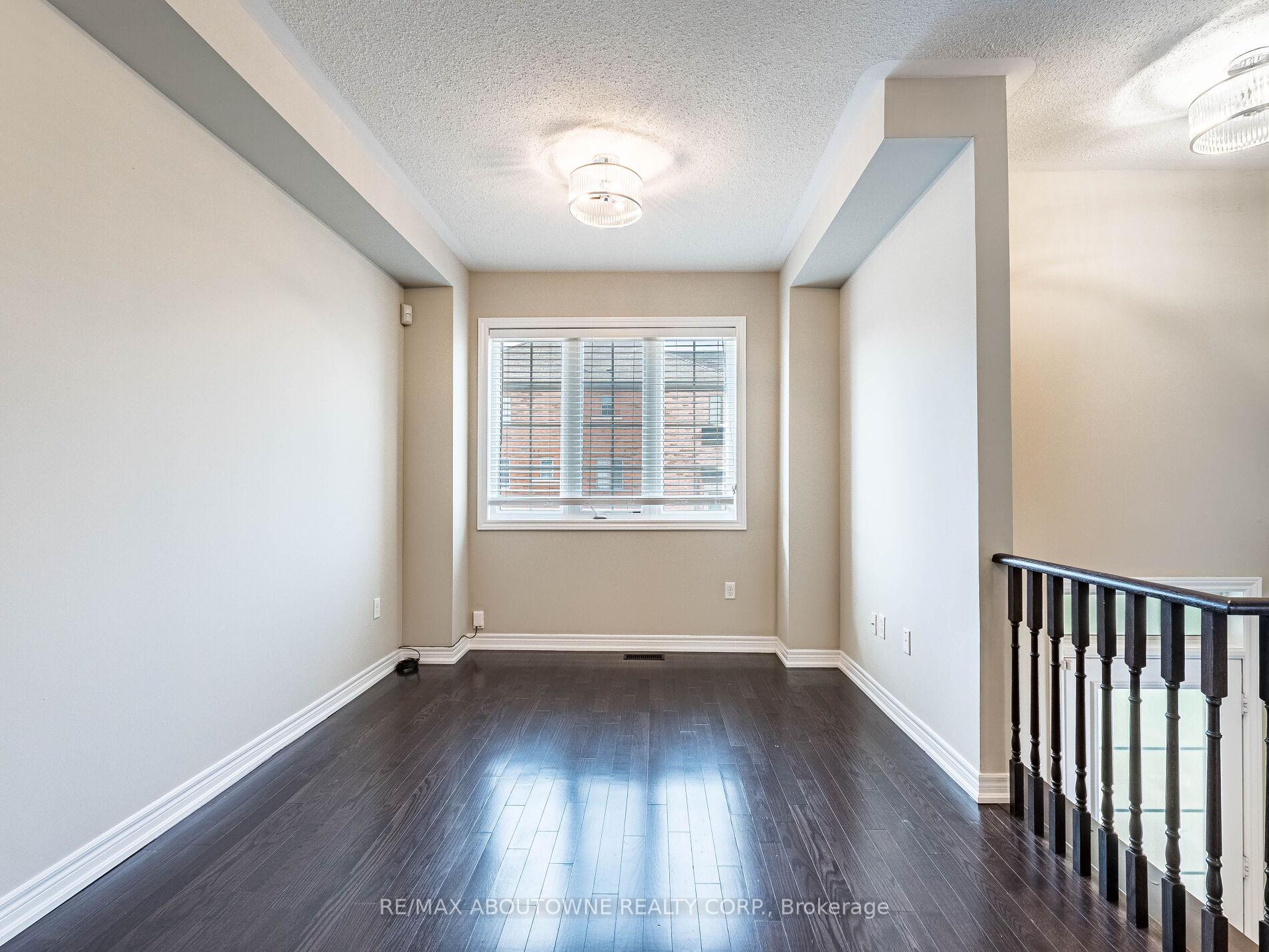 Photo 8 of 1382 Granrock Crescent, Mississauga, East Credit — HOMEH