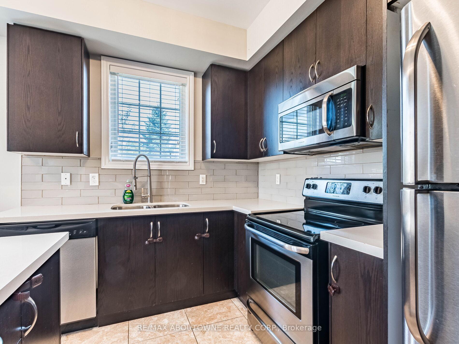 Photo 16 of 1382 Granrock Crescent, Mississauga, East Credit — HOMEH
