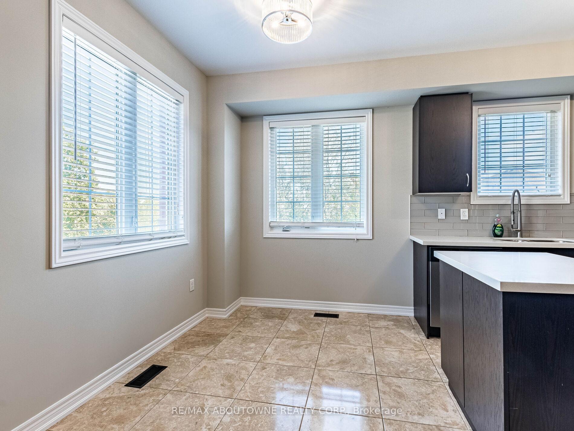 Photo 19 of 1382 Granrock Crescent, Mississauga, East Credit — HOMEH