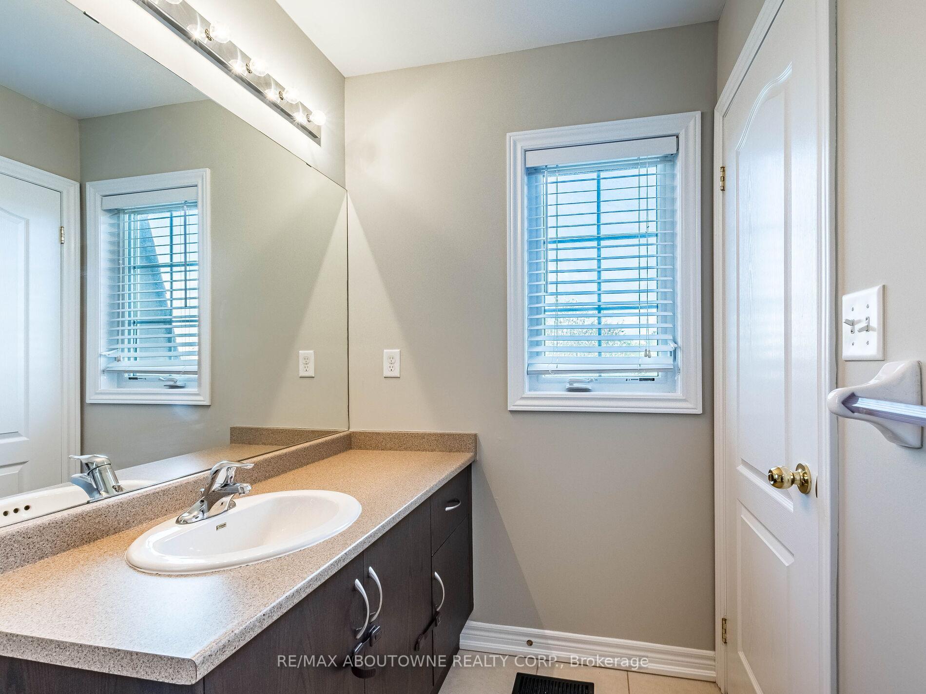 Photo 29 of 1382 Granrock Crescent, Mississauga, East Credit — HOMEH
