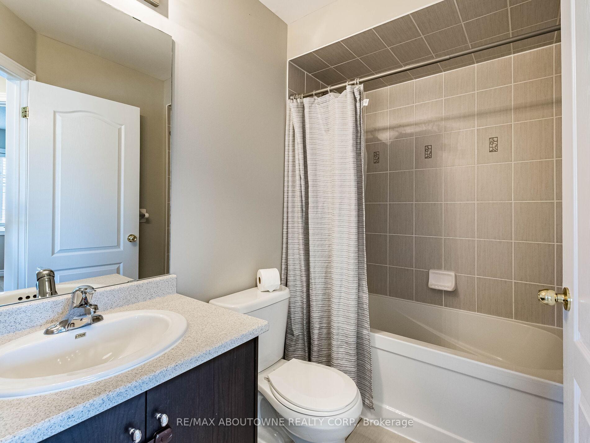 Photo 36 of 1382 Granrock Crescent, Mississauga, East Credit — HOMEH