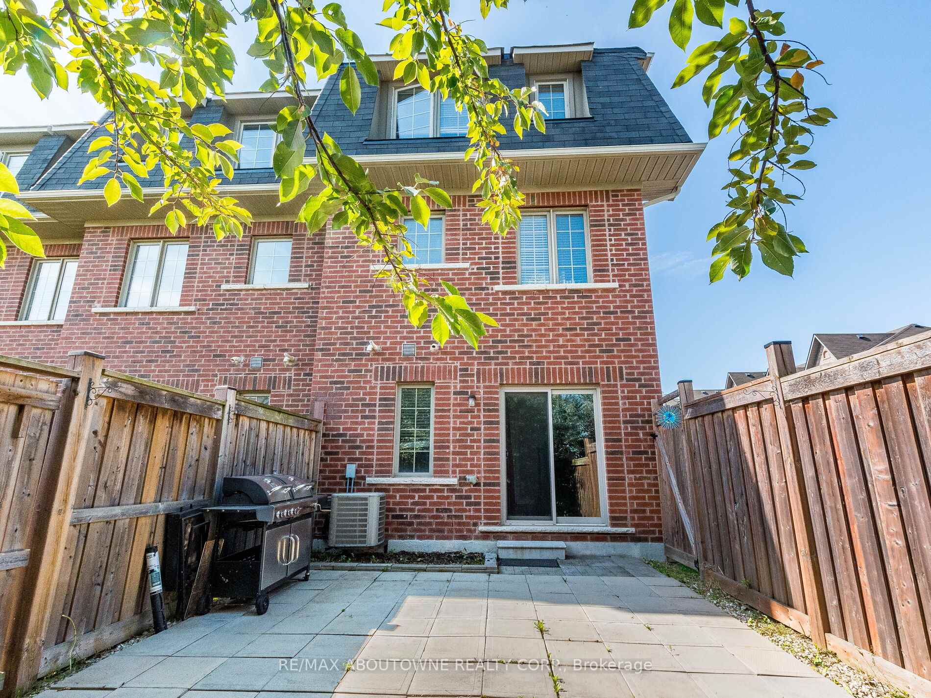 Photo 46 of 1382 Granrock Crescent, Mississauga, East Credit — HOMEH