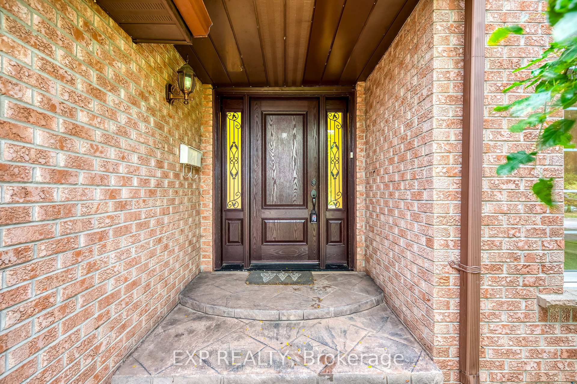 Front of 1135 Montrose Abbey Drive