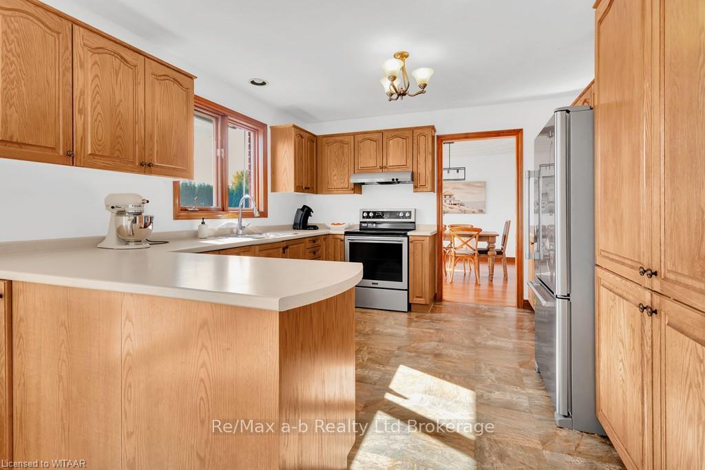 Photo 11 of 1554 Mall Road, Norfolk, Rural Middleton — HOMEH