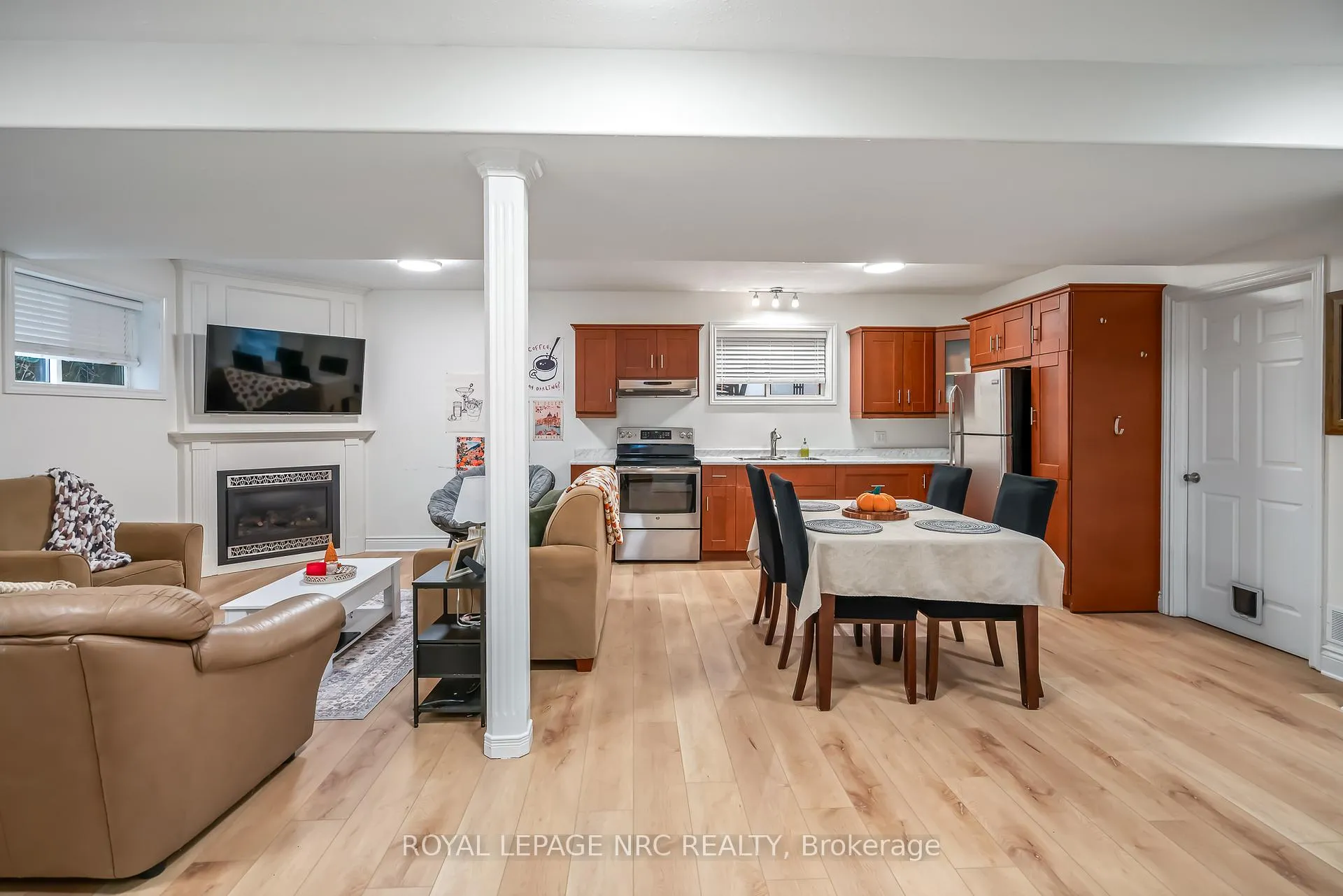 Photo 20 of 5255 White Dove Parkway, Niagara Falls, Ascot — HOMEH