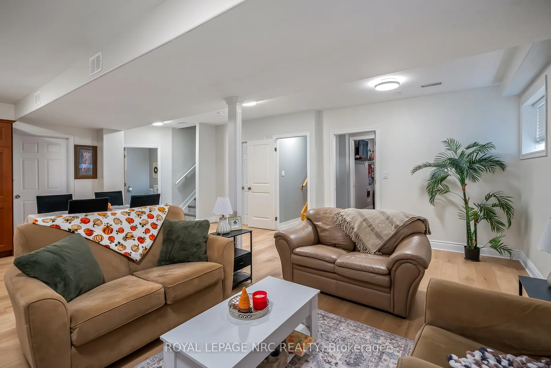 Photo 24 of 5255 White Dove Parkway, Niagara Falls, Ascot — HOMEH