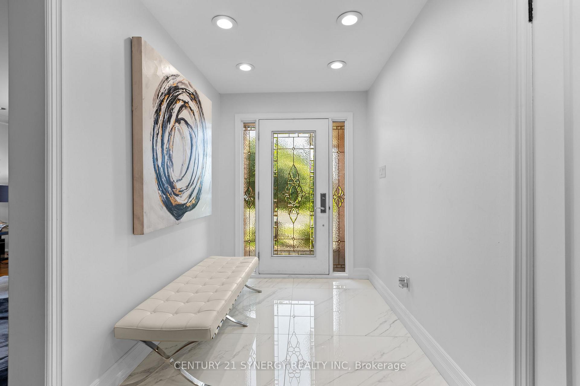 Photo 4 of 711 Merkley Drive, Ottawa, Fallingbrook/Pineridge — HOMEH