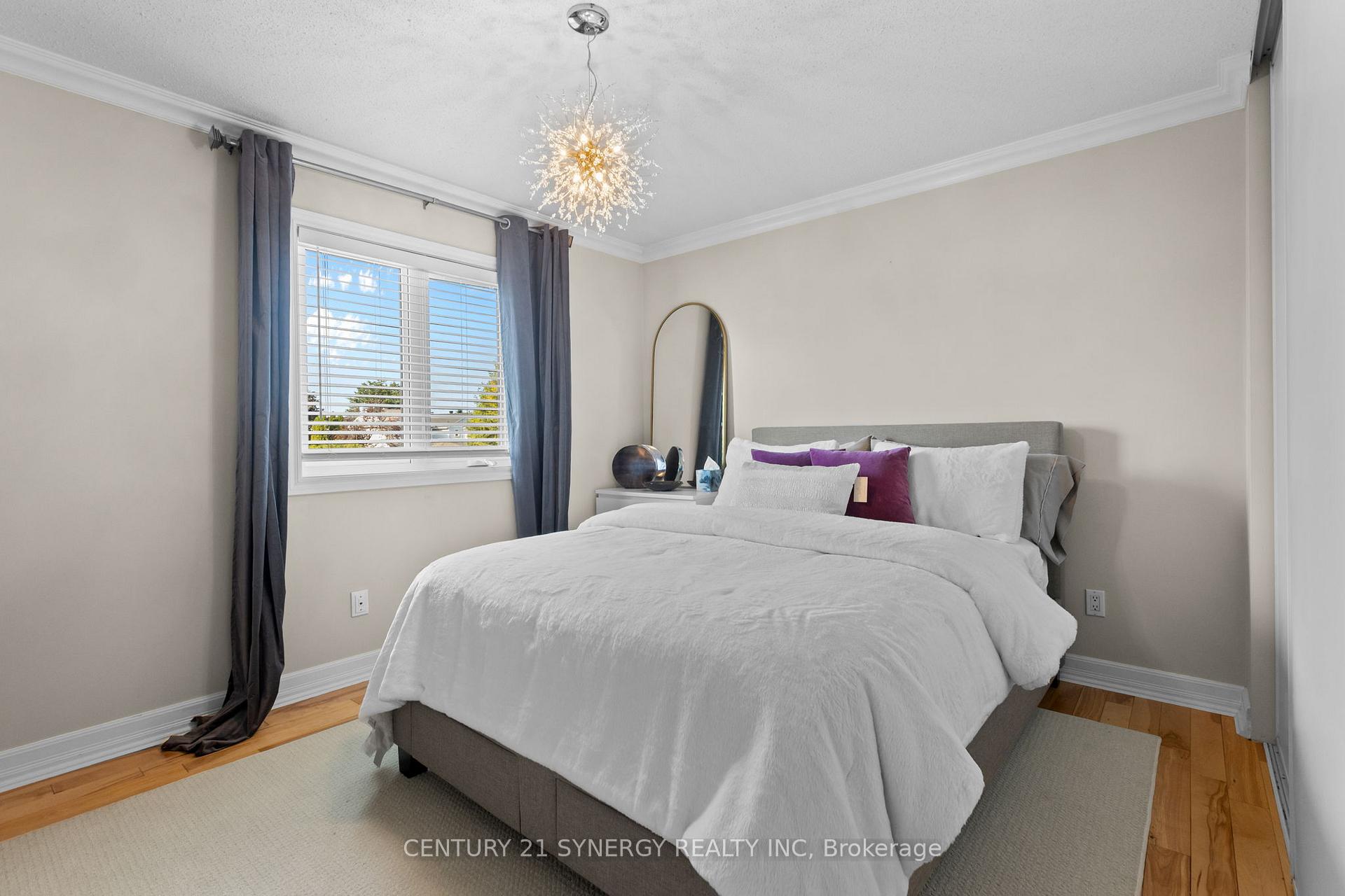Photo 32 of 711 Merkley Drive, Ottawa, Fallingbrook/Pineridge — HOMEH