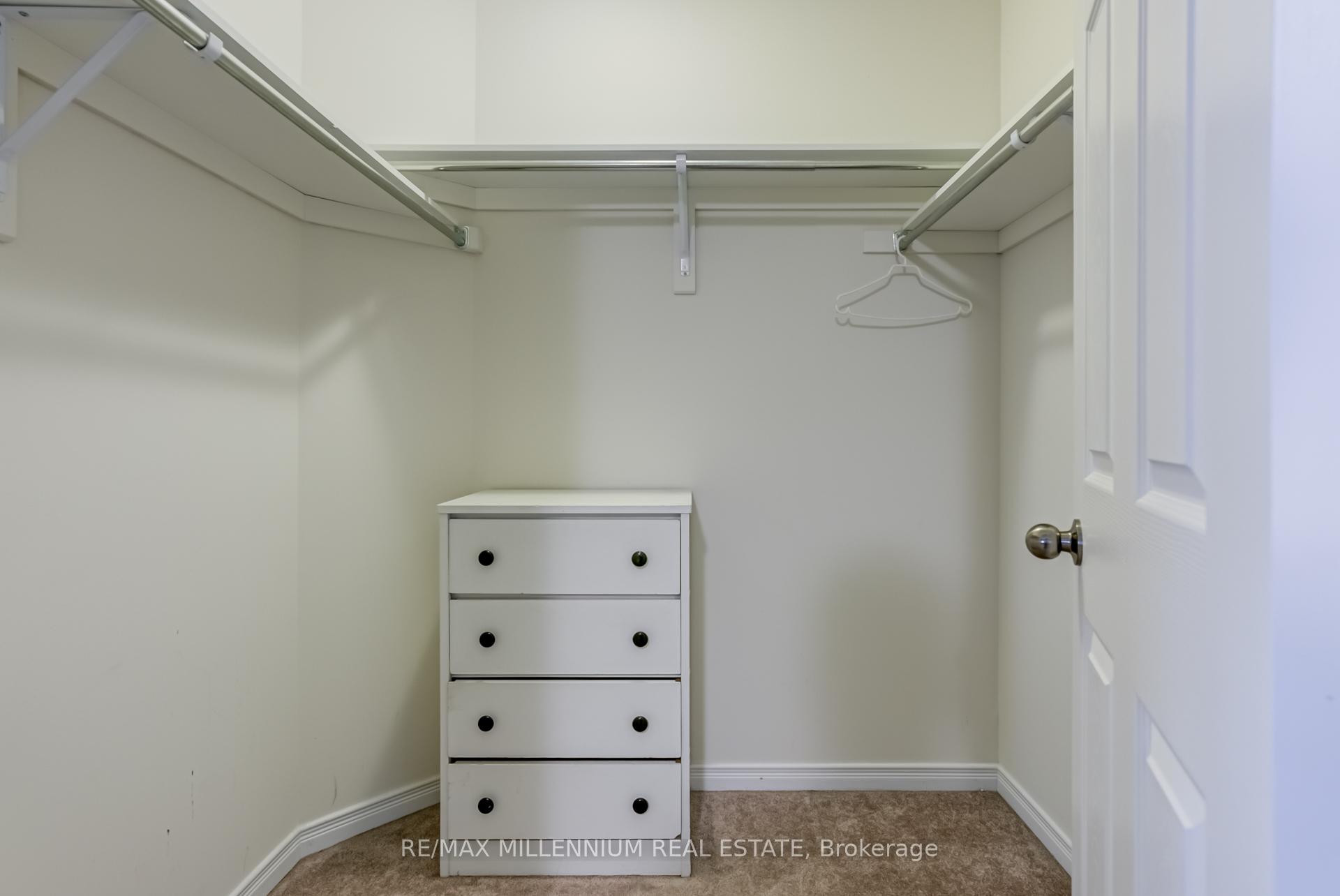 Photo 19 of 7761 Butternut Boulevard, Niagara Falls, Brown — HOMEH